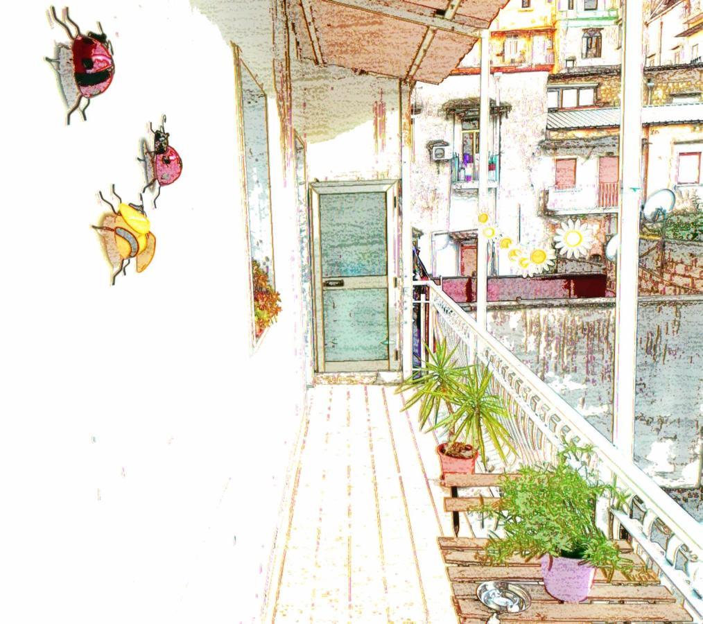 "Dint E Viche E Napule" Guest House Наполи Екстериор снимка