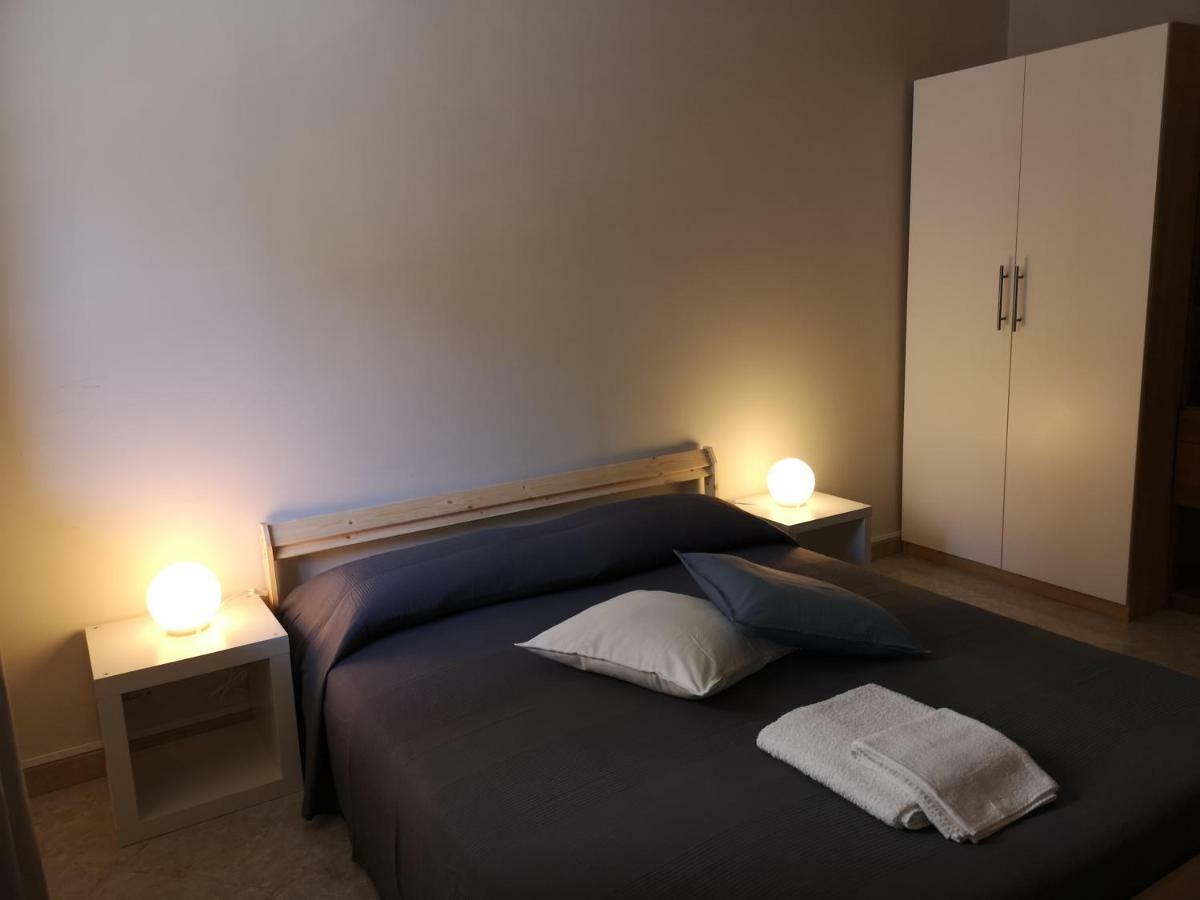 "Dint E Viche E Napule" Guest House Наполи Екстериор снимка
